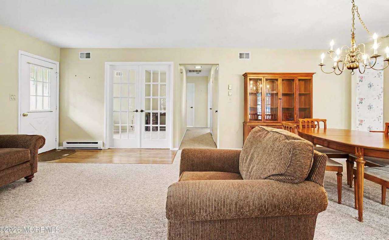 817A Liverpool Cir, photo 35