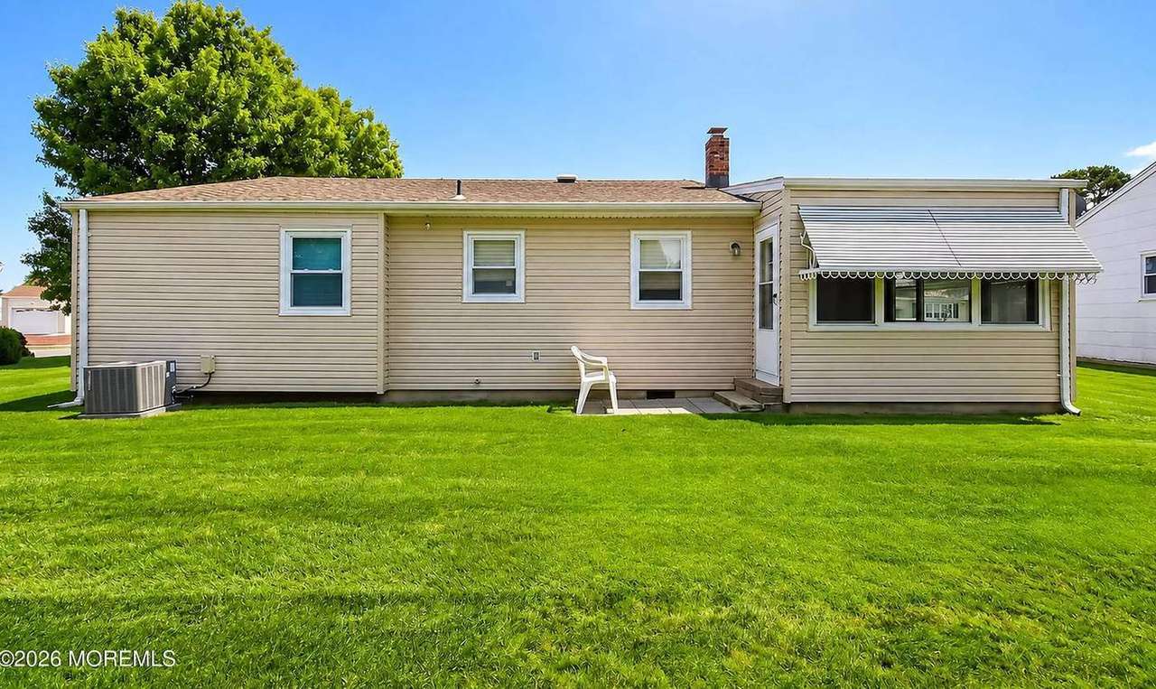 162 Castleton Dr, photo 15