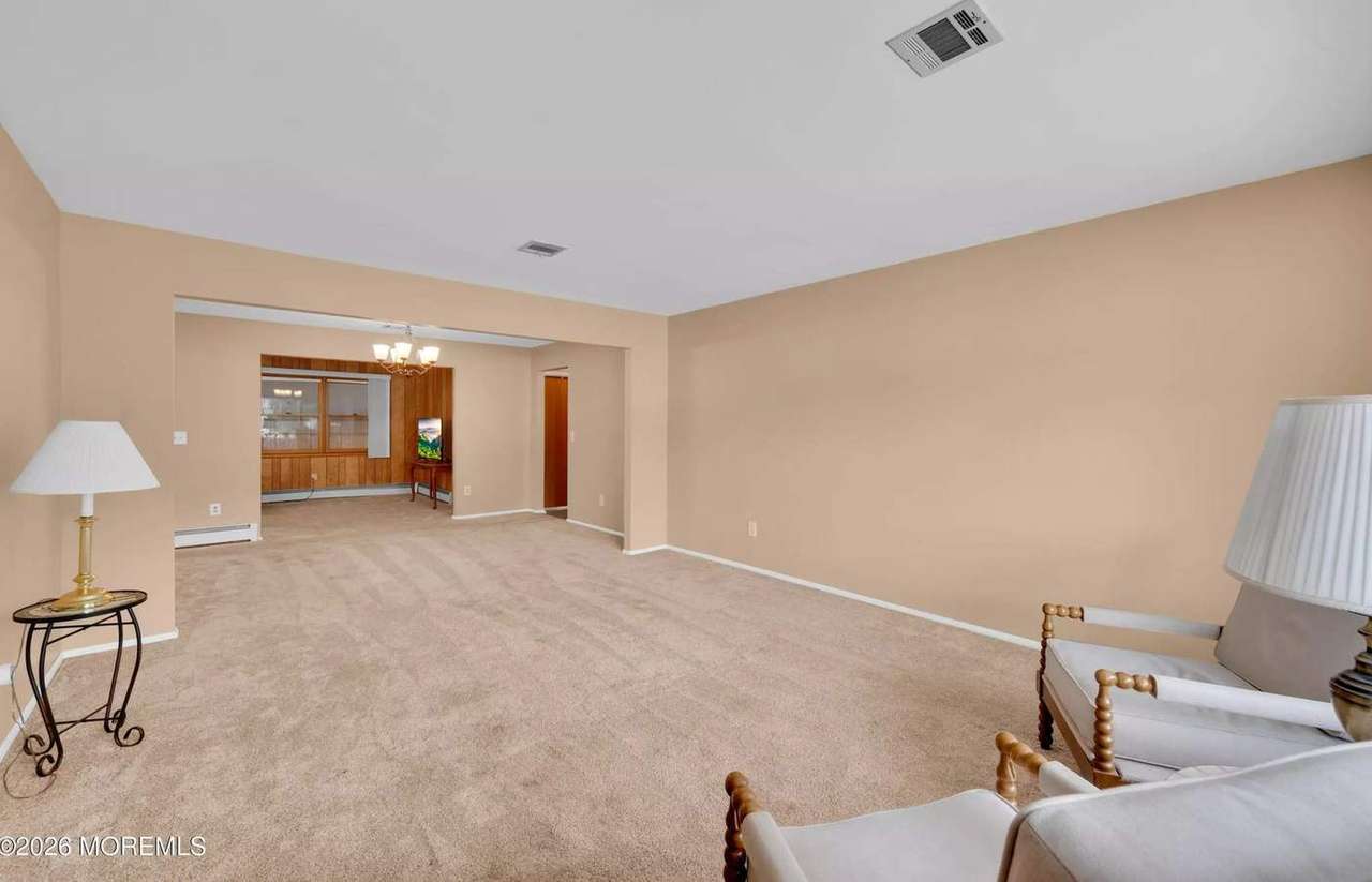 57 Westport Dr, photo 11