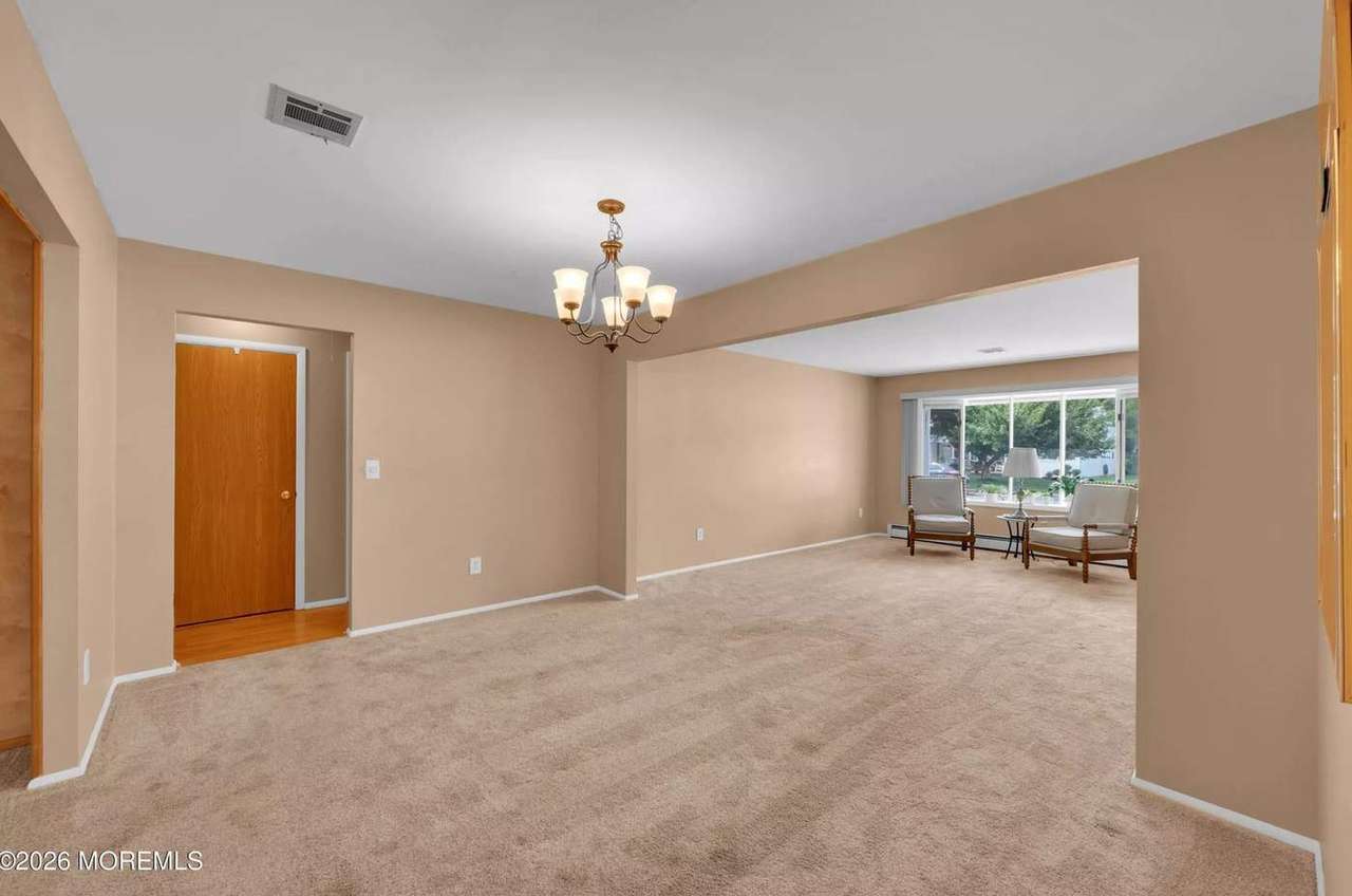 57 Westport Dr, photo 14