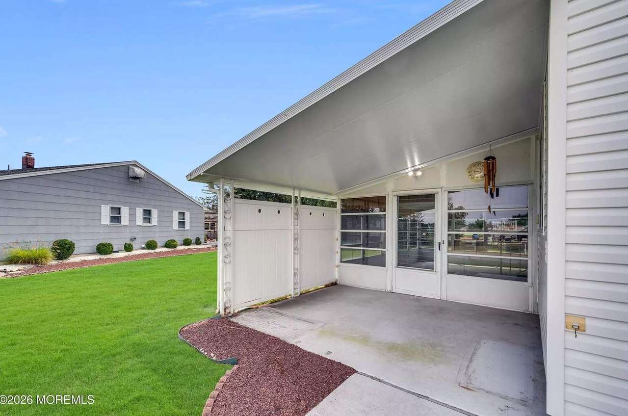 57 Westport Dr, photo 34