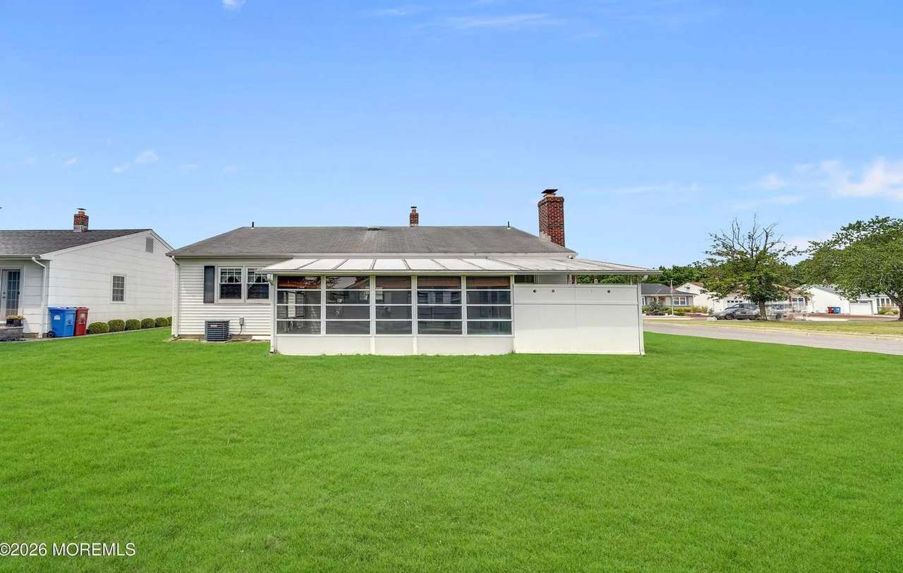 57 Westport Dr, photo 36