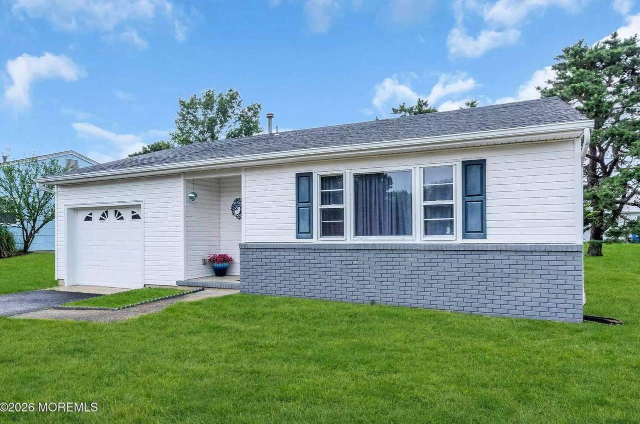 214 Westbrook Dr, photo 3
