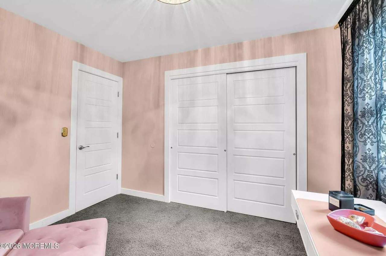 214 Westbrook Dr, photo 25