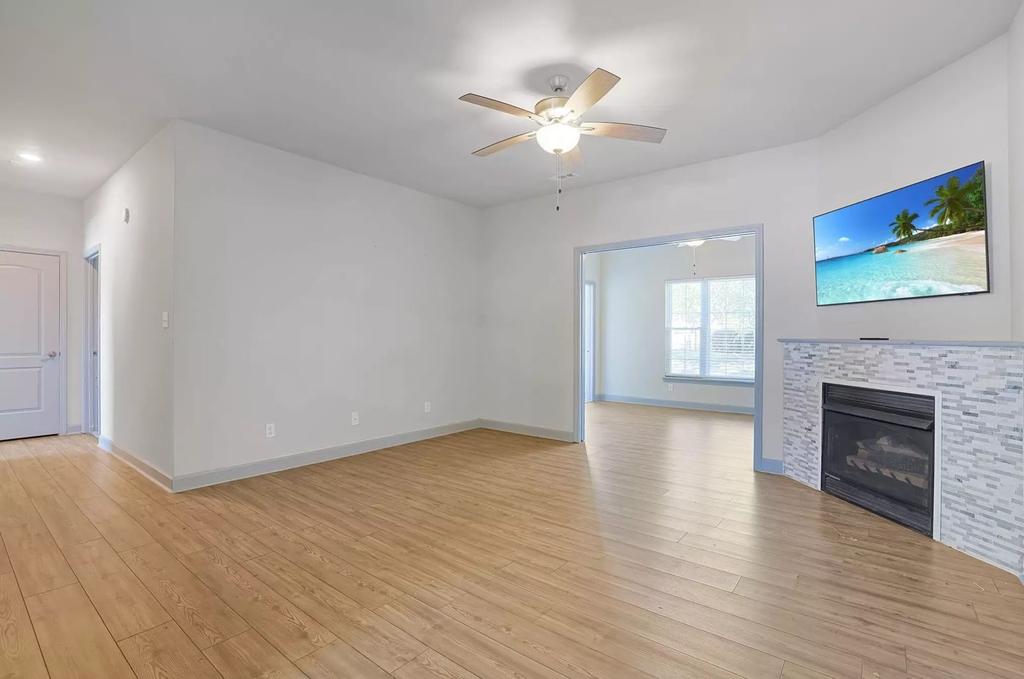 100 Willow Green Dr #100-A, photo 4