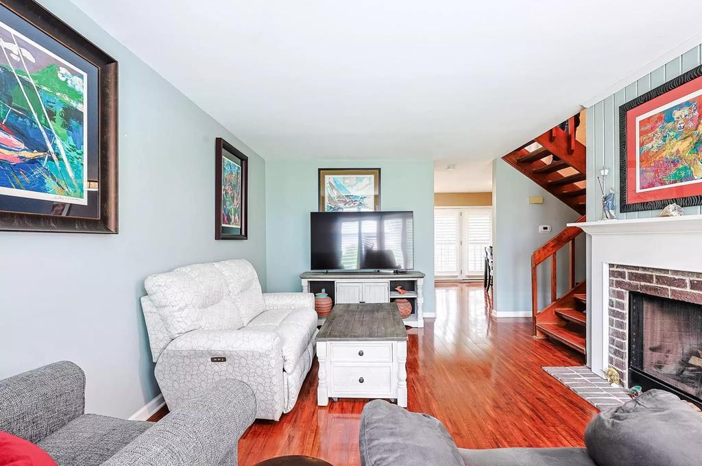 304 75th Ave N #C, photo 5