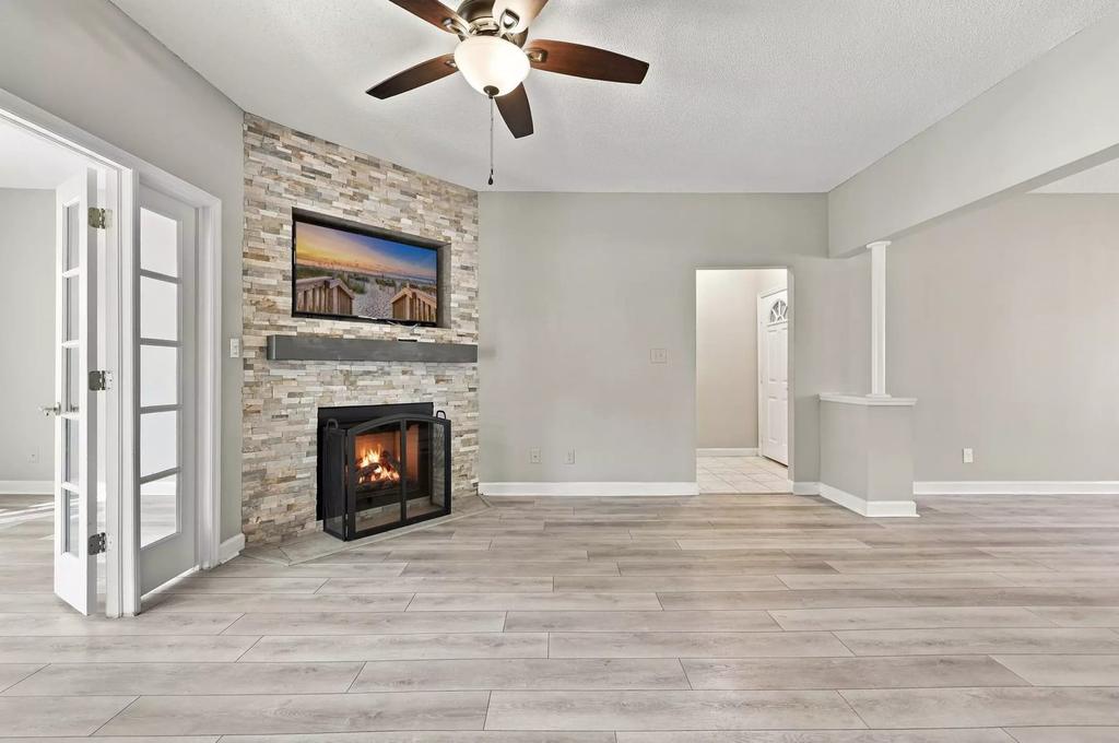 400 Willow Green Dr #400A, photo 4