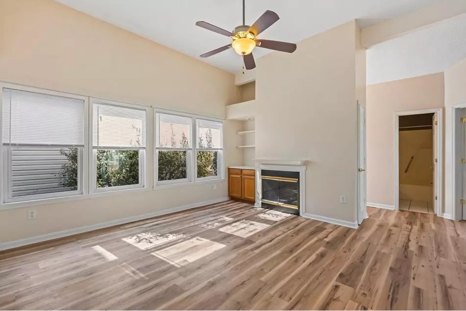 102 Whitehaven Ct, photo 5