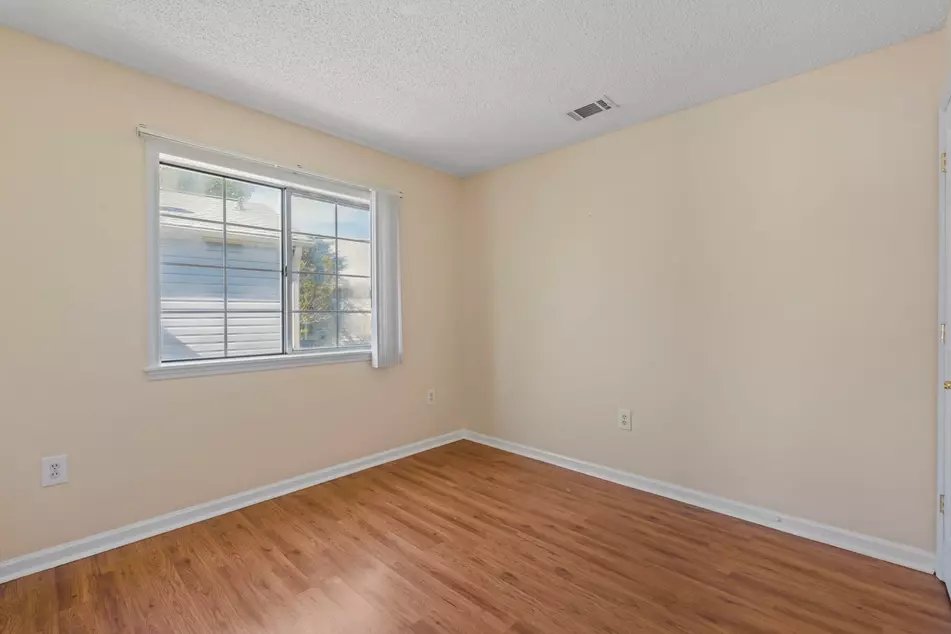 102 Whitehaven Ct, photo 12