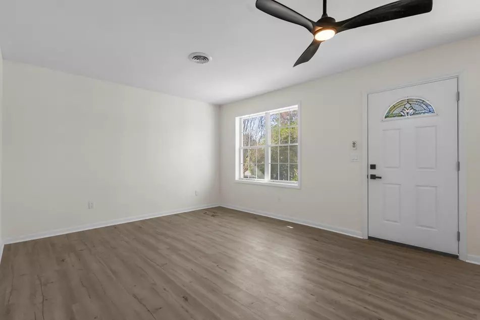 1114 Temple St, photo 5