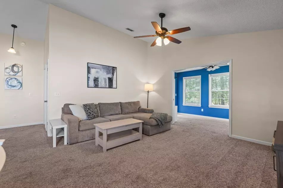 1223 Formby Ct, photo 9