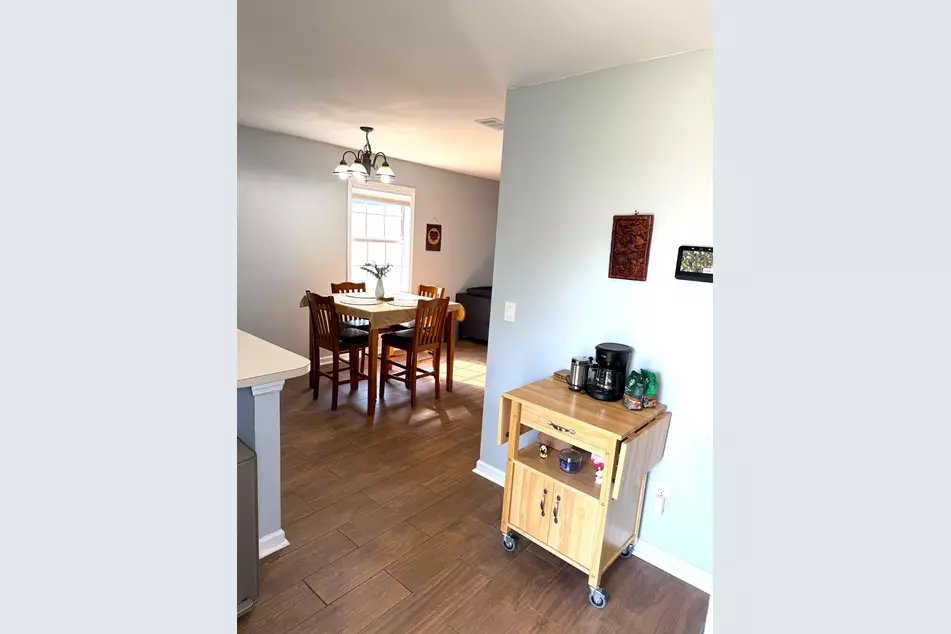9575 Leeds Cir, photo 3