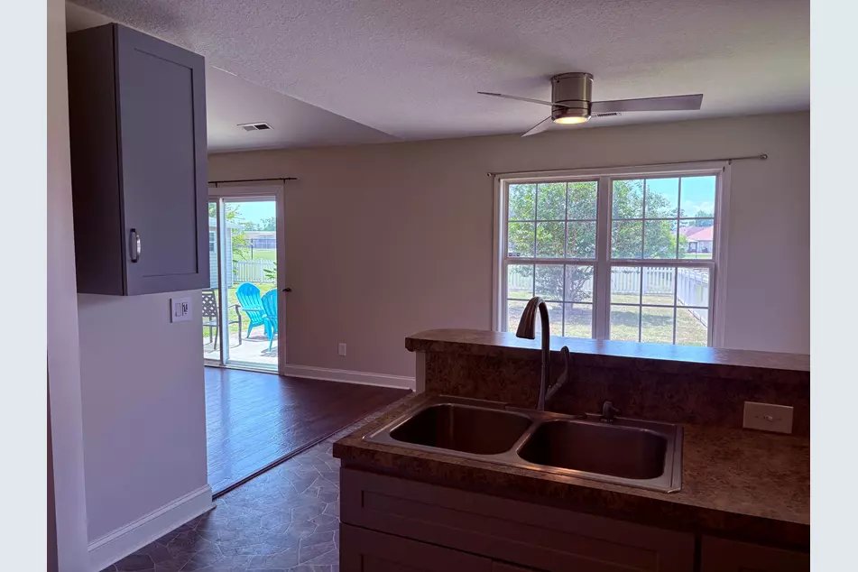 208 Hickory Springs Ct, photo 7