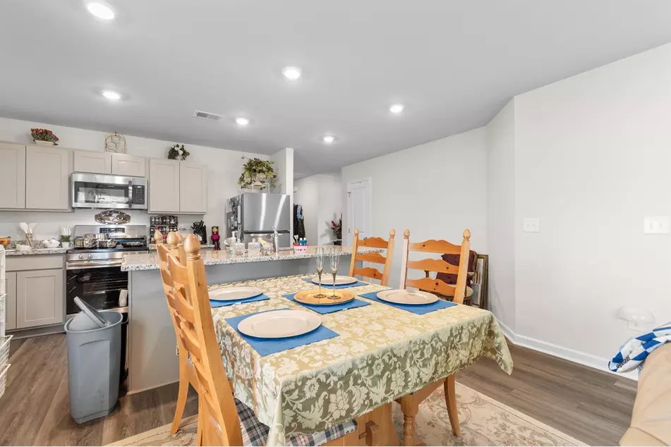 32 Cape Point Dr, photo 4