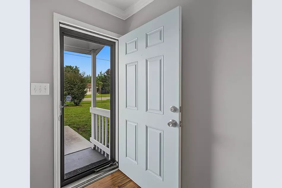 5660 Dogwood Cir, photo 4
