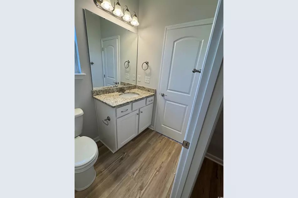 596 Shallow Cove Dr, photo 2