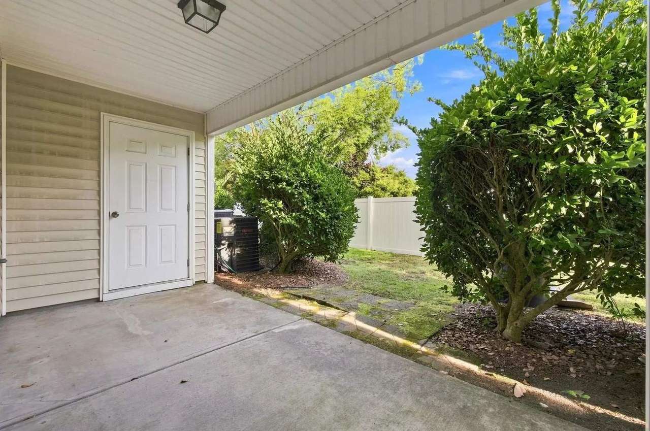 1282 Harvester Cir, photo 27