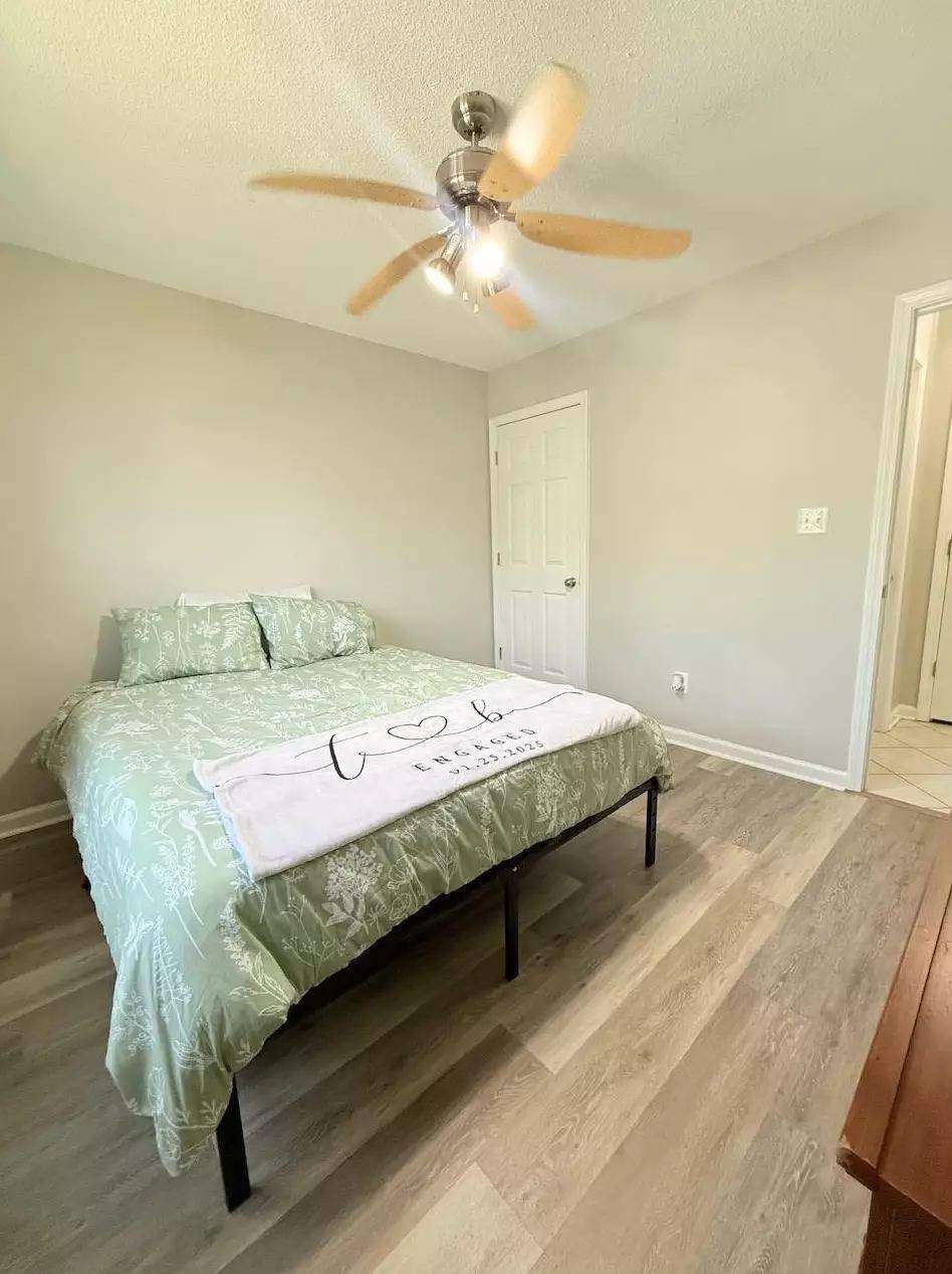 130 Country Manor Dr #A, photo 6