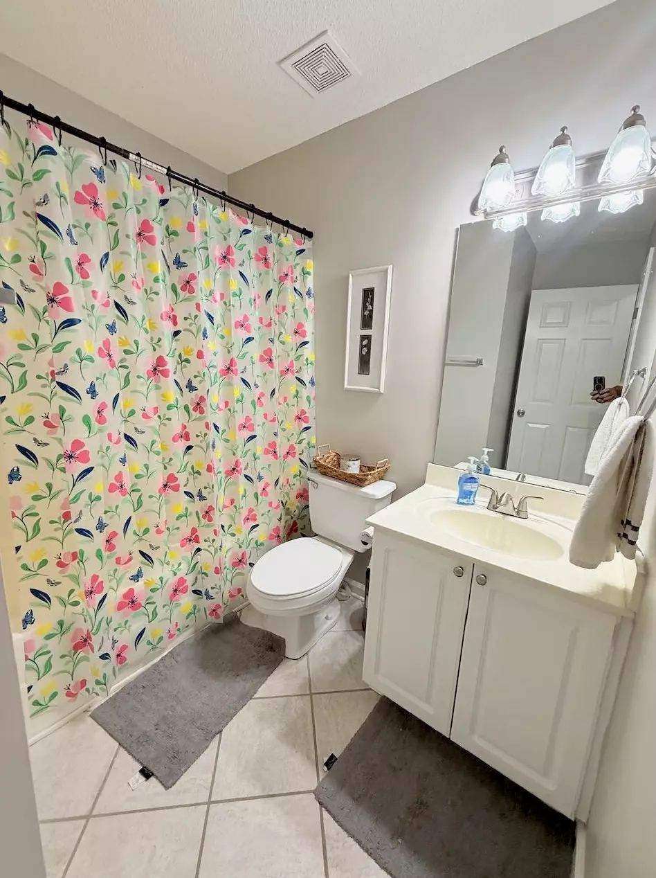 130 Country Manor Dr #A, photo 8