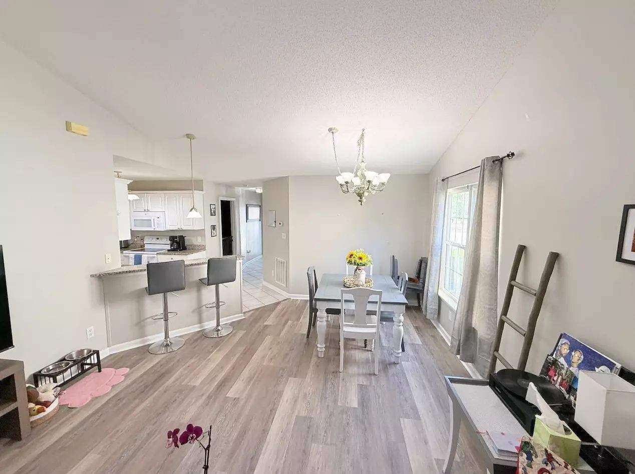 130 Country Manor Dr #A, photo 19