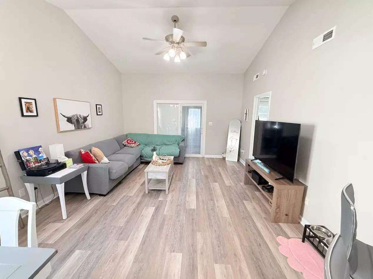 130 Country Manor Dr #A, photo 21
