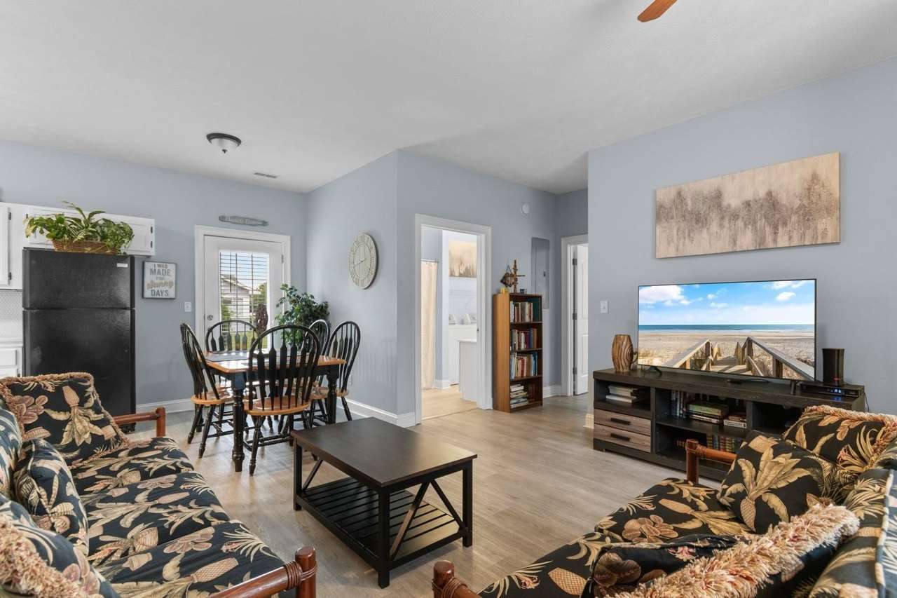 1508 Hillside Dr S, North Myrtle Beach, photo 10