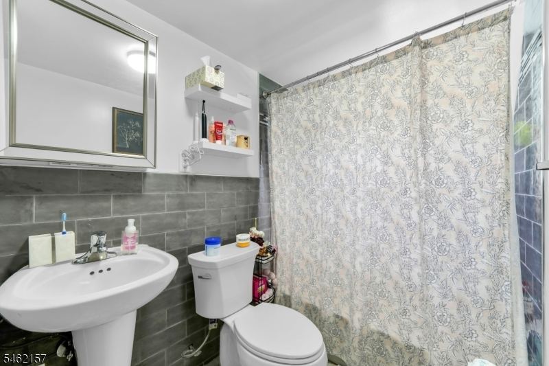 33 E 7th St, Clifton, photo 9