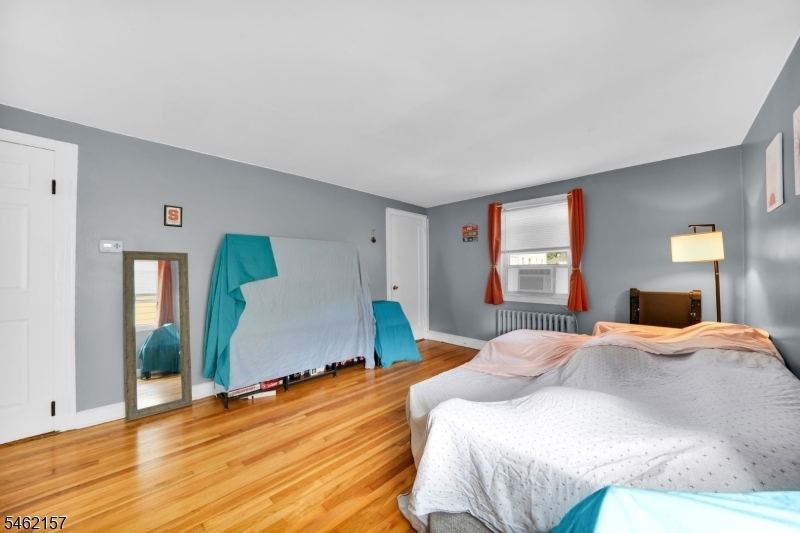 33 E 7th St, Clifton, photo 15