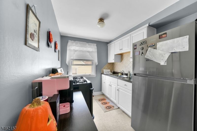 33 E 7th St, Clifton, photo 17