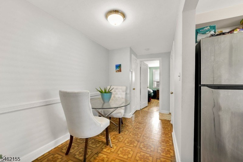 35 E 7th St, Clifton, photo 8