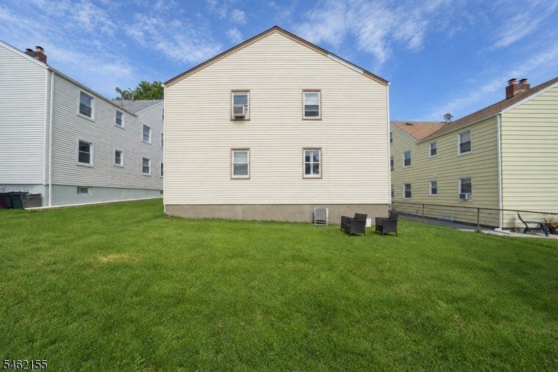 35 E 7th St, Clifton, photo 17