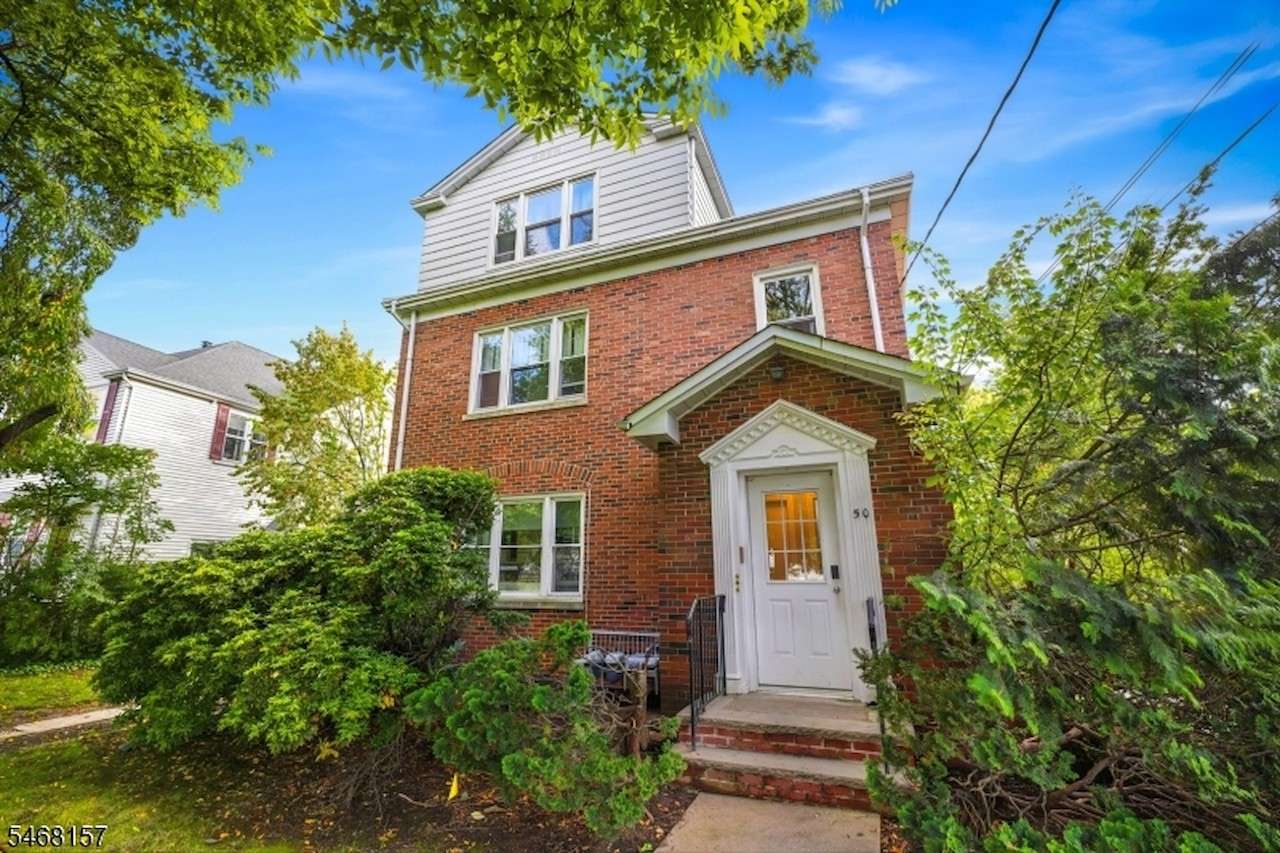 50 Maple St, Bloomfield